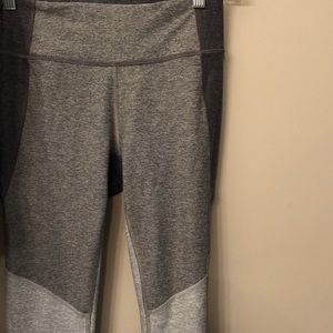 Outdoor voices small leggings